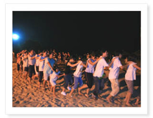 三亚沙滩中秋晚会