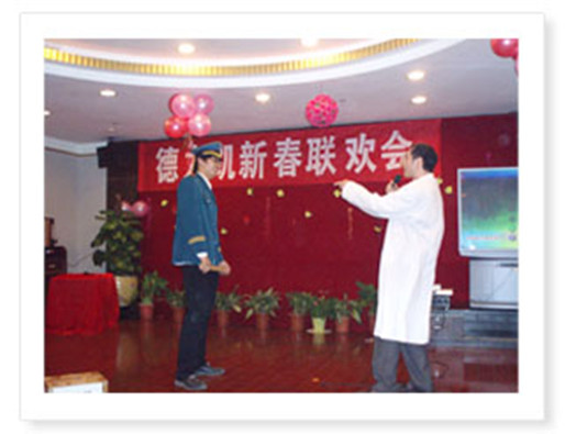 晚会剪影之——诙谐幽默